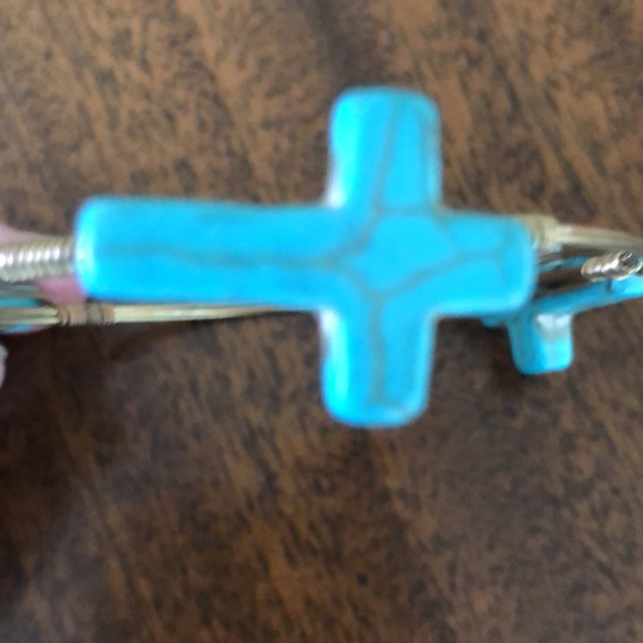 Bourbon and Bowties genuine natural stone turquoise cross bracelet - Picture 5 of 8